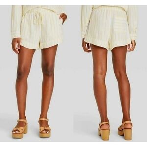 Universal Thread Linen Blend White with Yellow Stripes Shorts